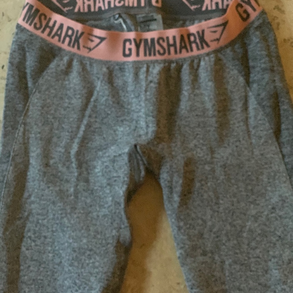 New with tags L gym shark leggings